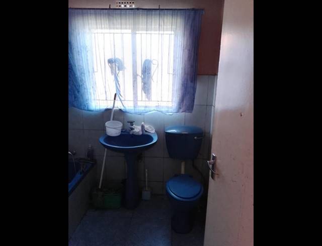 3 BEDROOM HOUSE FOR SALE IN LENASIA SOUTH